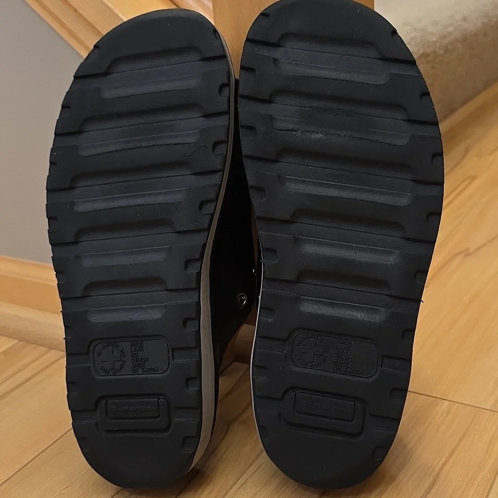 Dr. Martens Vintage Rare 9498 Black Slide Sandal w/ Grommets UK 6 Women 8-8.5🦋 - Picture 6 of 12